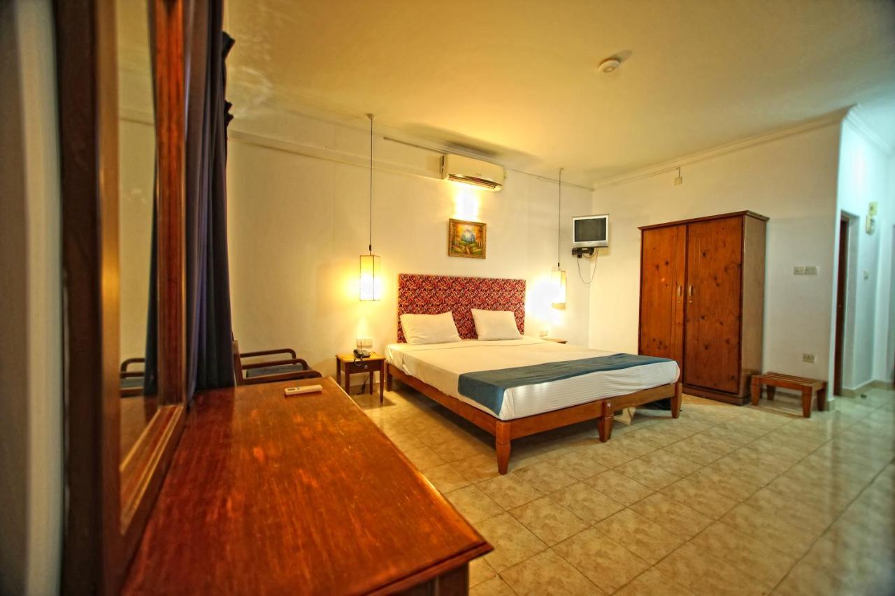 Zand Negombo Ettukala Esterno foto